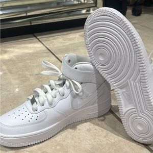 Nike White Sneakers Air Force 1s PERFECT CONDITION